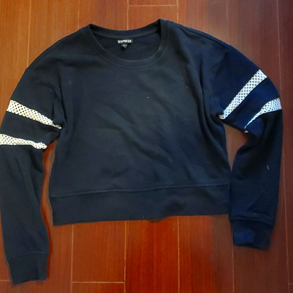 Express black cropped sweater